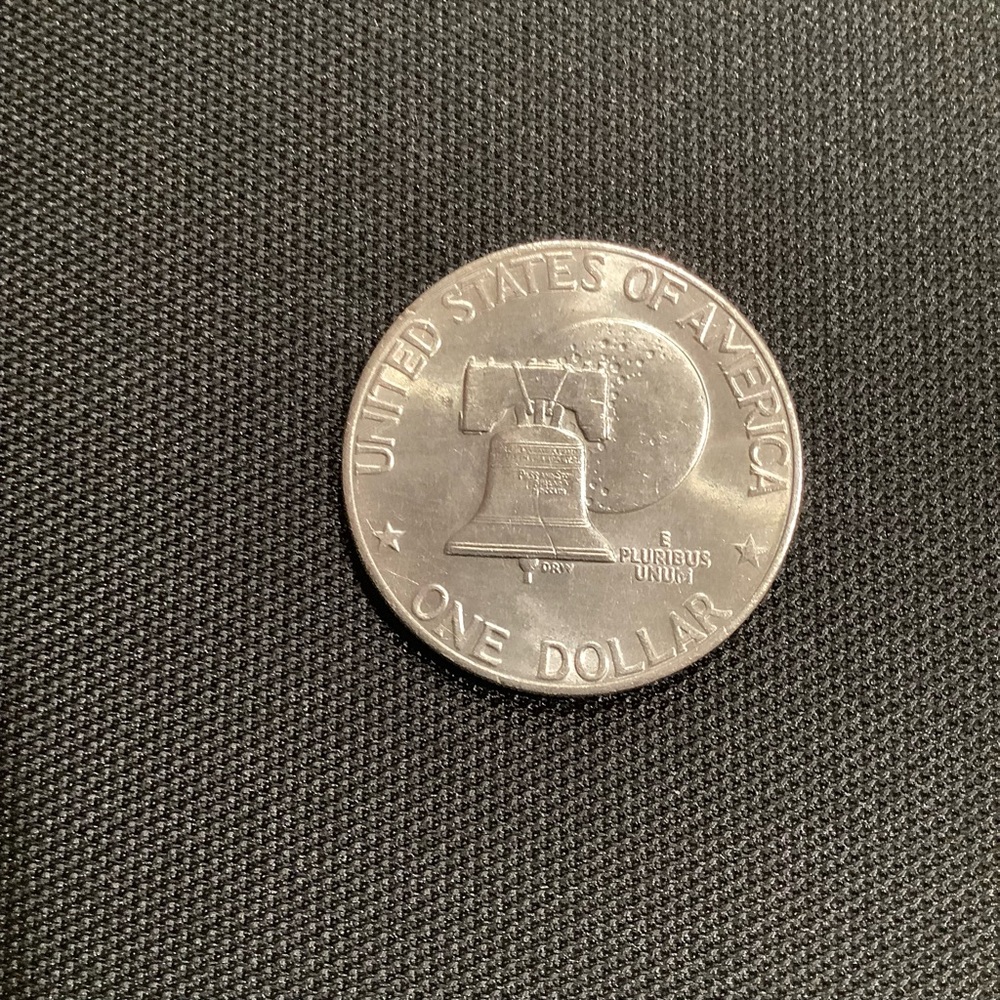 Bicentennial Eisenhower Dollar Coin - Picture 4 of 4